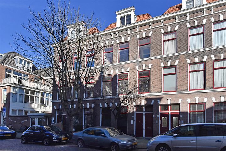 View photo 6 of Van Diemenstraat 215