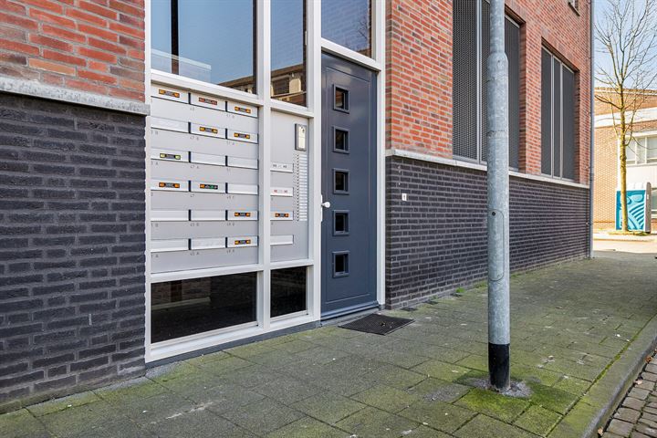 Bekijk foto 2 van van Slingelandtstraat 51-A