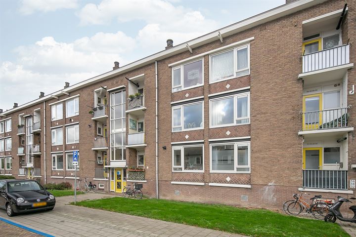 View photo 1 of Louise de Colignystraat 44