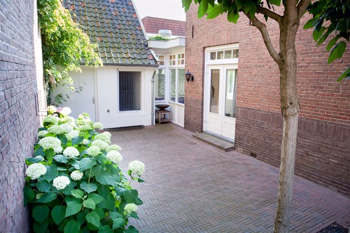 Bekijk foto 24 van Gudulastraat 2