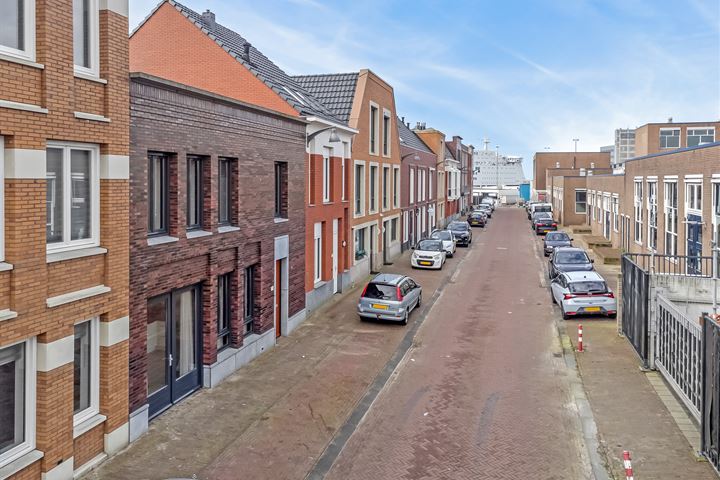 Bekijk foto 20 van Prins Hendrikstraat 74