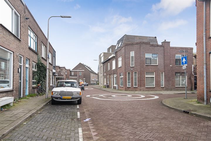 Bekijk foto 37 van Roemer Visscherstraat 12