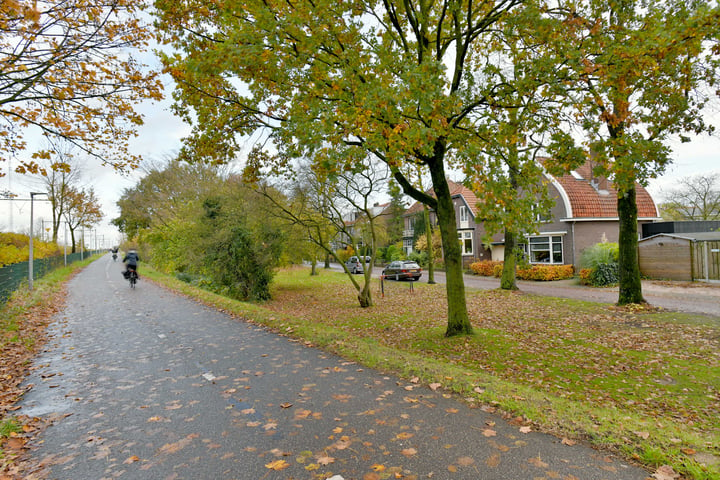 Bekijk foto 42 van Achter de Hoven 51