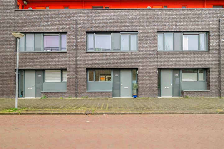 Bekijk foto 31 van Curaçaostraat 125