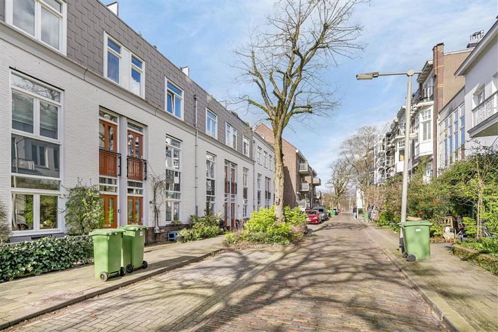 View photo 6 of Frombergstraat 60-2