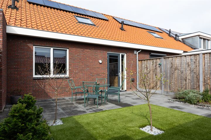 View photo 37 of Willem Neerfeldtstraat 28