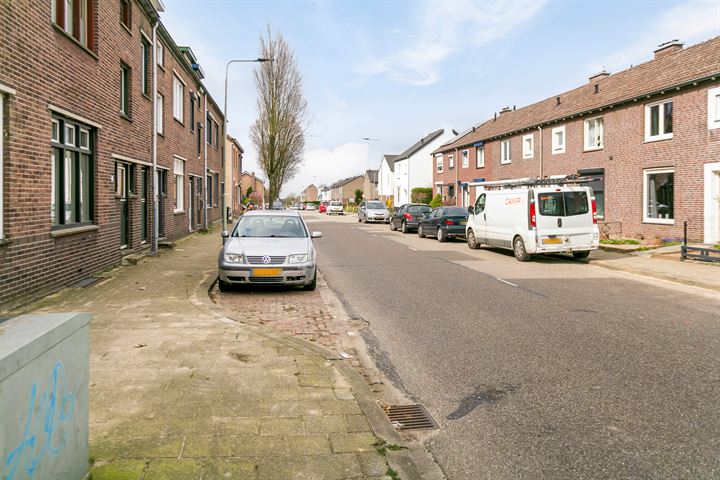 View photo 24 of Voortstraat 7-A