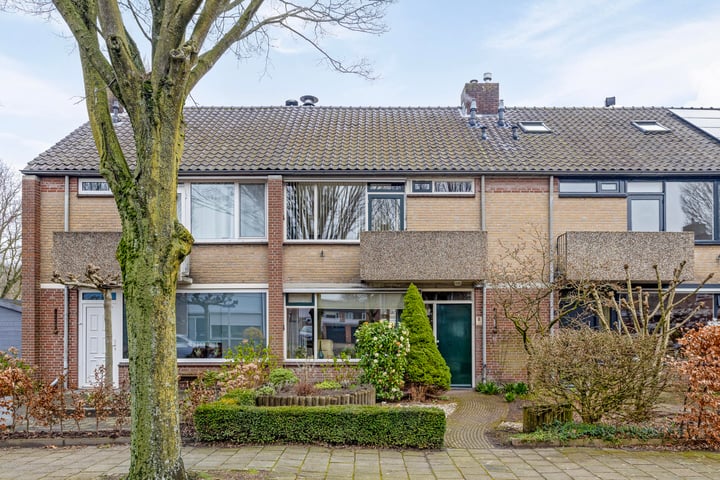 Bekijk foto van Aardbeistraat 8