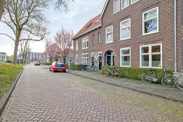 View photo 17 of Poortstraat 13