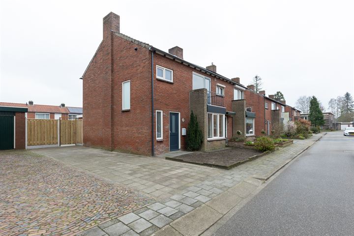 Bekijk foto 47 van Rembrandtstraat 12