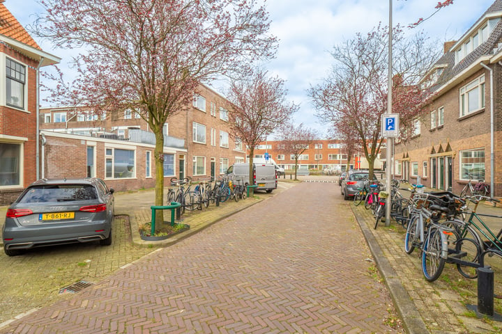 Bekijk foto 15 van Beerzestraat 11-A