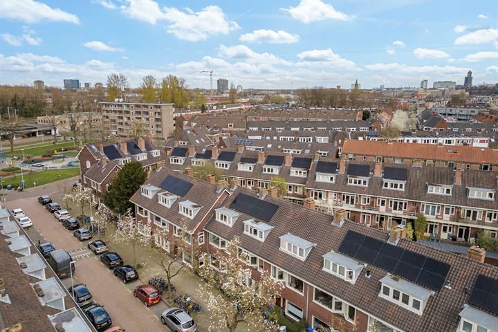 Bekijk foto 29 van Van Koetsveldstraat 101