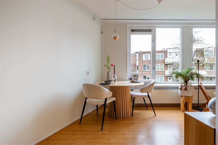 Bekijk foto 12 van Spitsbergenstraat 61