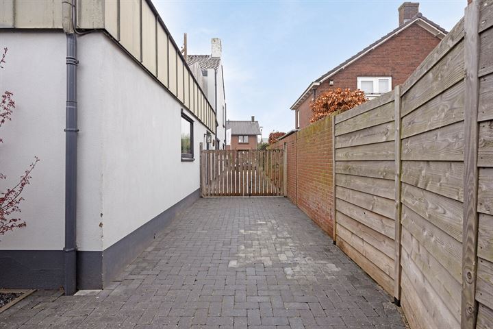 View photo 42 of Kerkstraat 42