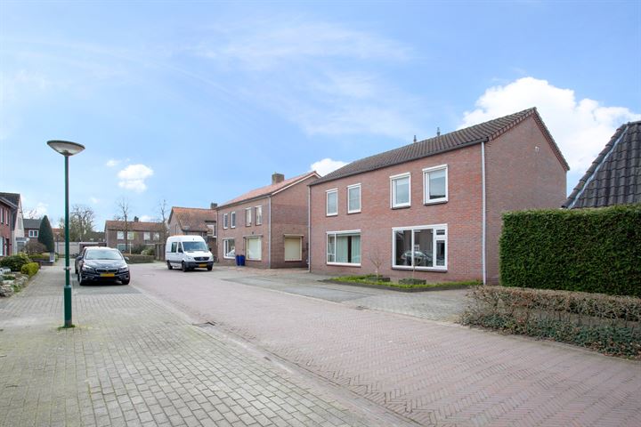 Bekijk foto 37 van Berkenstraat 7