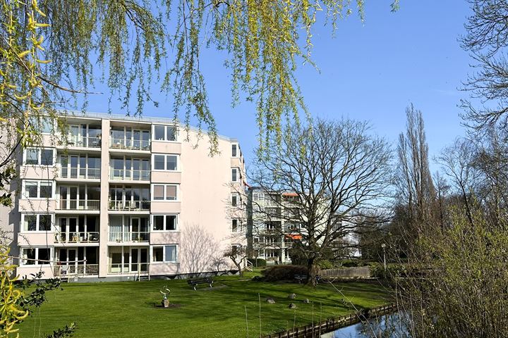 View photo 23 of Lindenlaan 48