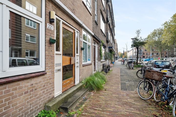 Bekijk foto 2 van Van der Meydestraat 22-A