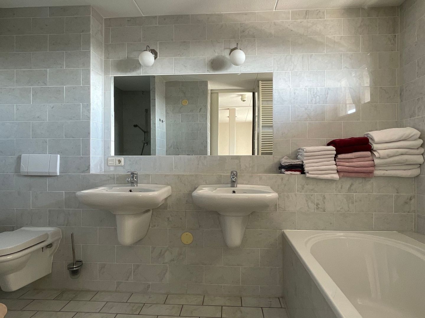 Photo 35 of Stationsplein 45