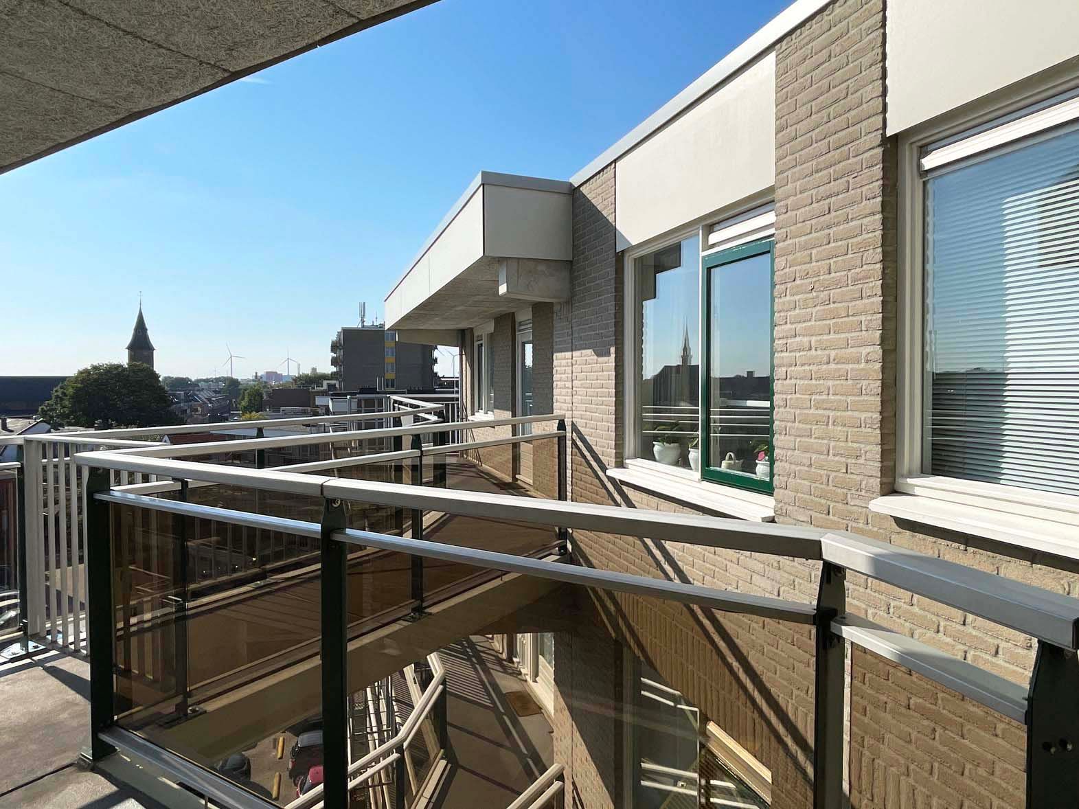 Photo 9 of Stationsplein 45