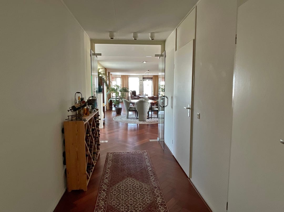 Photo 16 of Stationsplein 45