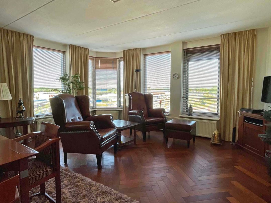 Photo 23 of Stationsplein 45