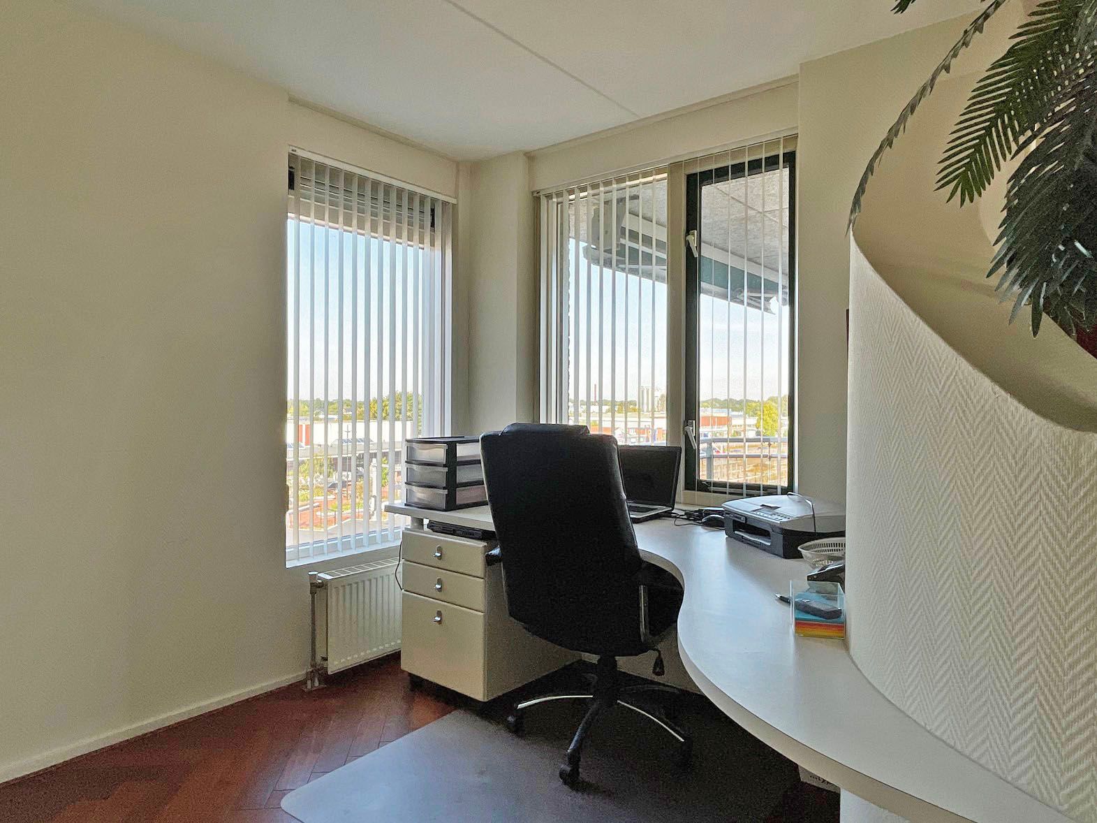 Photo 27 of Stationsplein 45