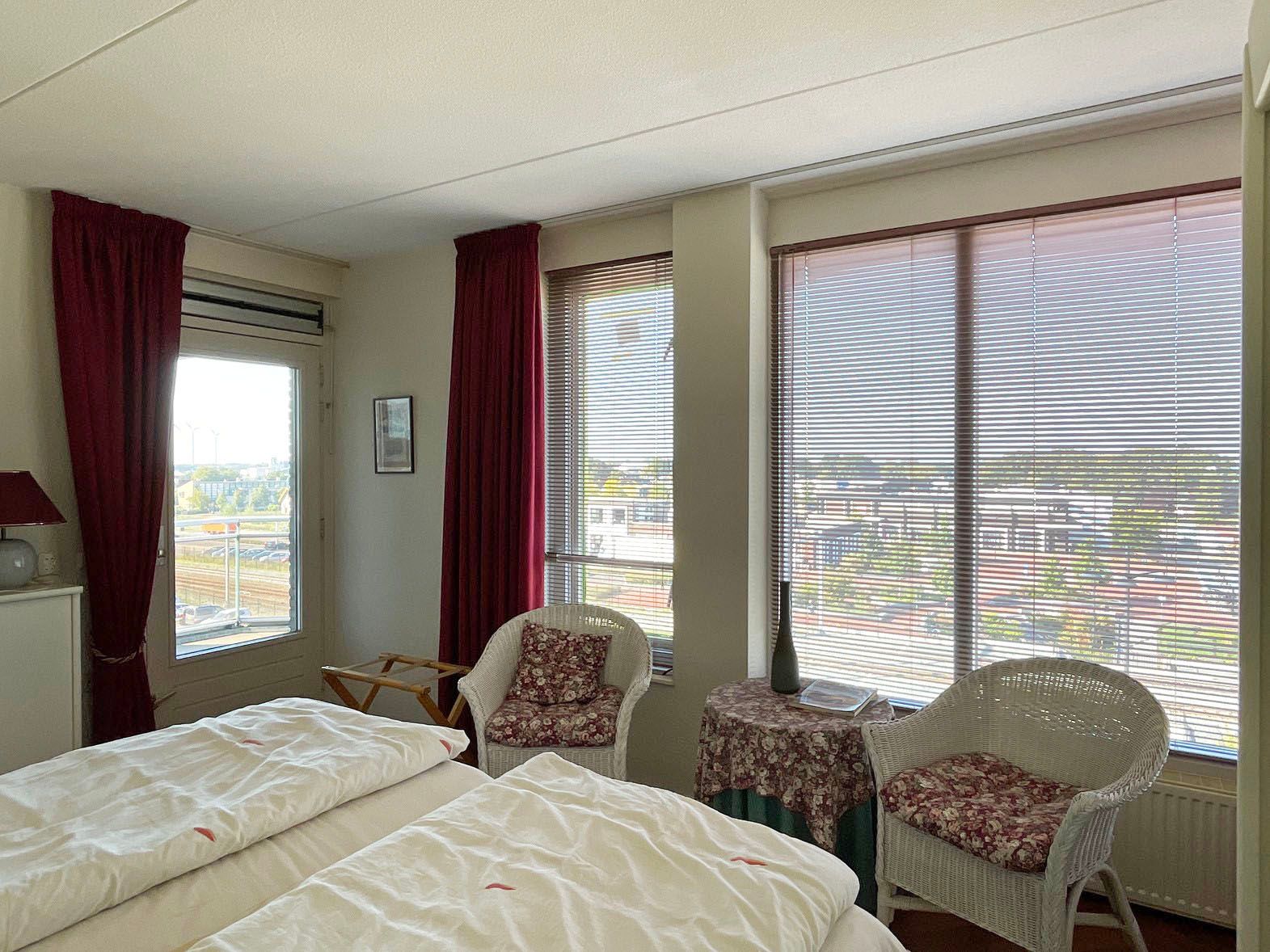 Photo 39 of Stationsplein 45