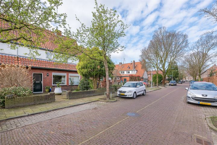 Bekijk foto 22 van Hendrik Smitstraat 41