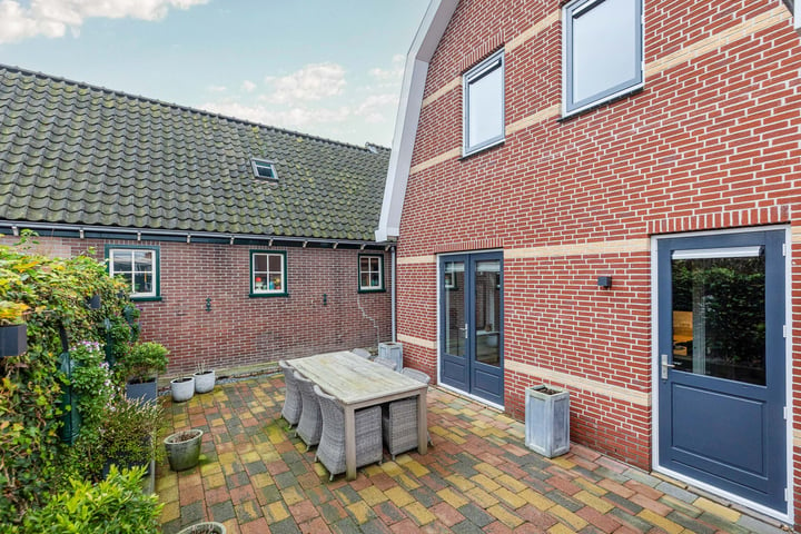 View photo 49 of Dorpsstraat 478