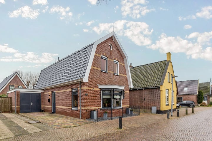 View photo 62 of Dorpsstraat 478