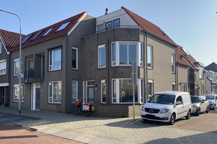 Bekijk foto 1 van W. Taatstraat 2-B