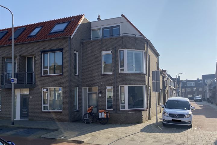 Bekijk foto 2 van W. Taatstraat 2-B