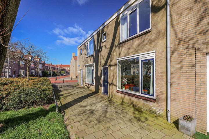 Bekijk foto 40 van Reggestraat 3