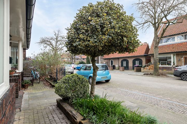 View photo 33 of Coornhertstraat 4