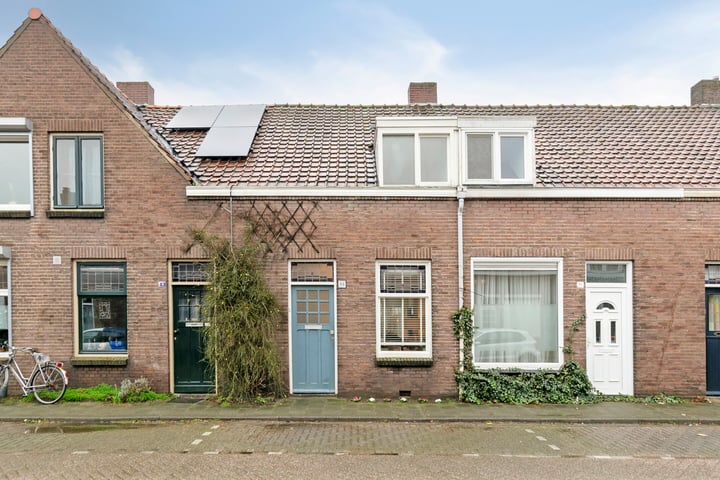 Bekijk foto 1 van Outshoornstraat 93