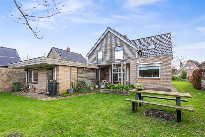 Bekijk foto 1 van Lindenlaan 55