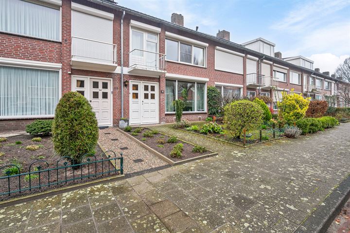 Bekijk foto 3 van Dr. H. Mollerstraat 35