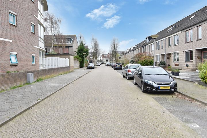 Bekijk foto 39 van Truus Wijsmullerstraat 18