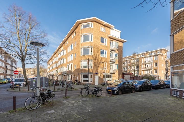 Bekijk foto 1 van Griseldestraat 22-2