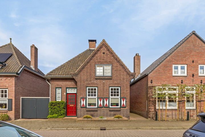 Bekijk foto 1 van Laarstraat 14