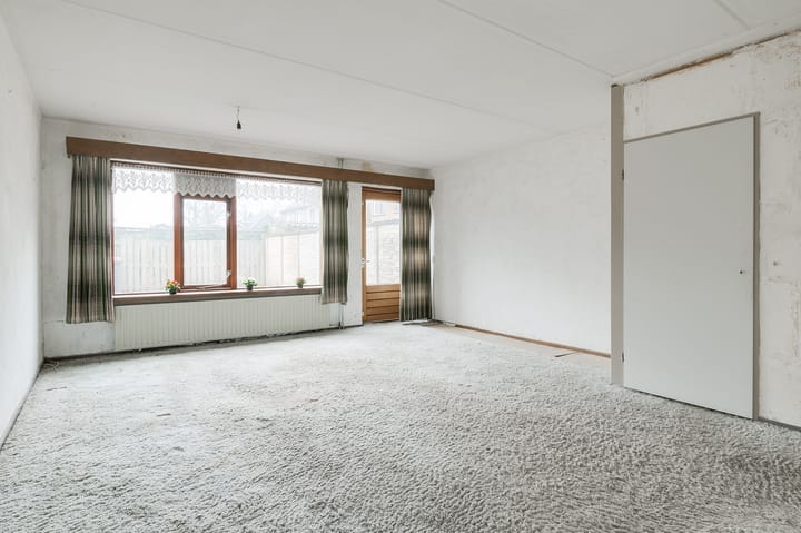 Photo 3 of Julianalaan 60