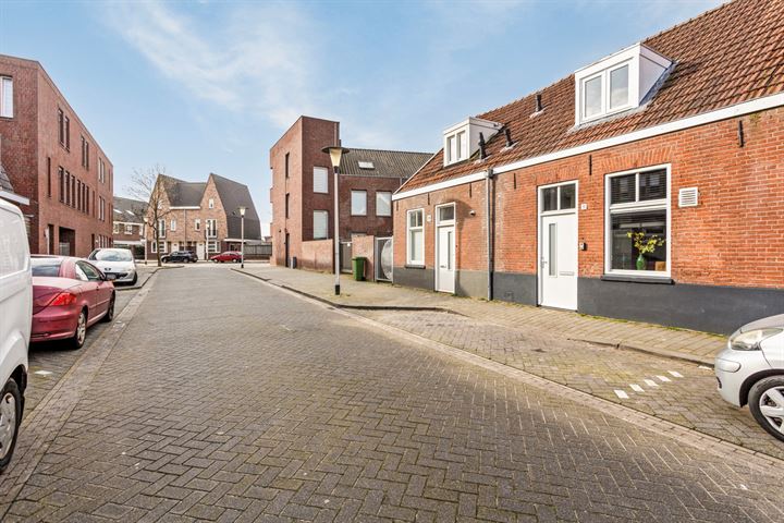 View photo 38 of Pistoriusstraat 11