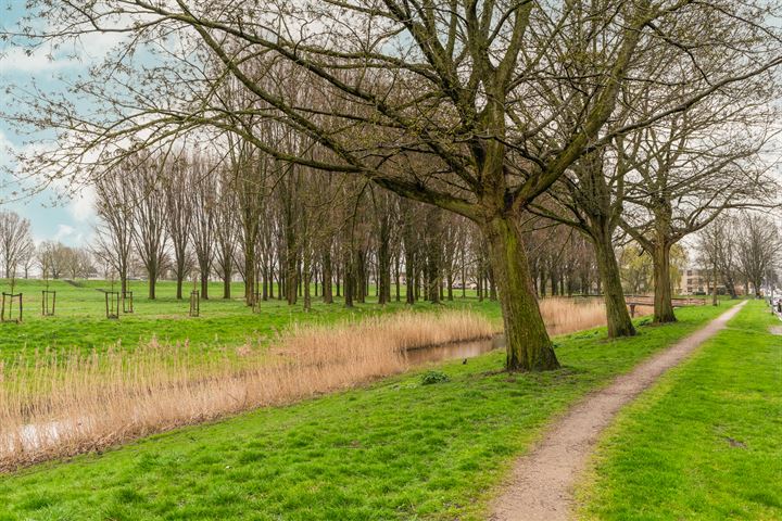 Bekijk foto 42 van Lelyweg 97