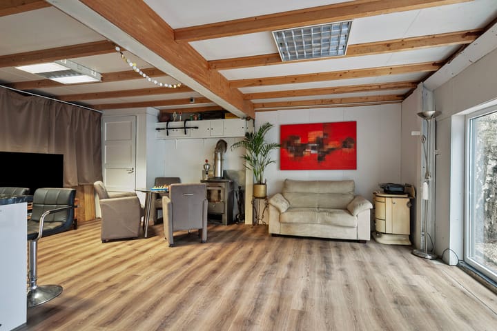 Foto 23 van Veluviaweg 12-B