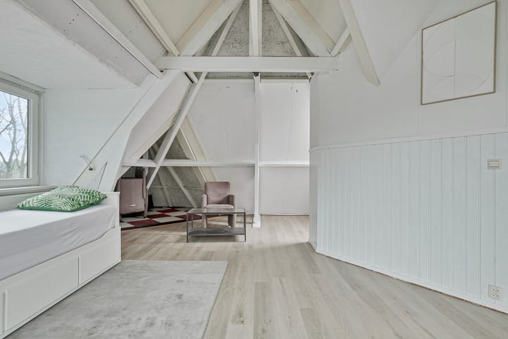 Foto 32 van Veluviaweg 12-B