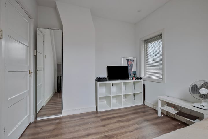 Foto 31 van Veluviaweg 12-B