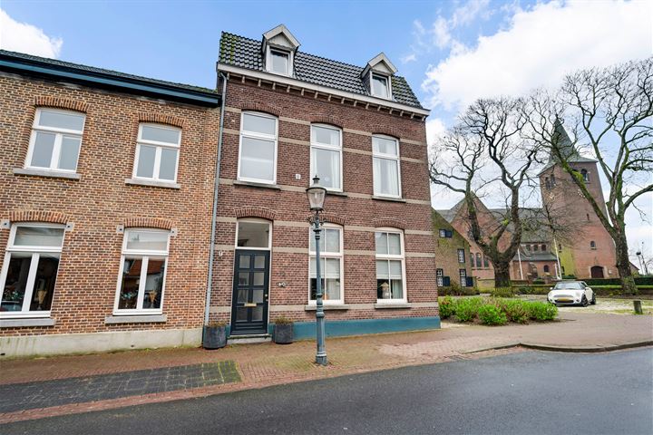 View photo 58 of Dorpstraat 12