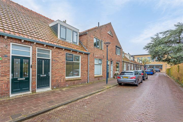 Bekijk foto 23 van Pieter Florisstraat 21