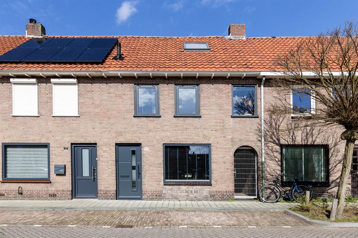 Bekijk foto 1 van Van de Coulsterstraat 15