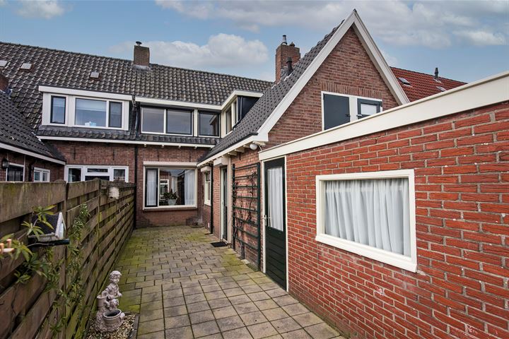 Bekijk foto 19 van Weth Bloemenstraat 31